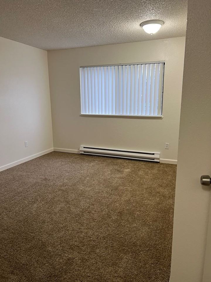 Willowbrook Apartments! Coming home never felt so good! Large Two Bedroom homes! - Photo 7 of 9