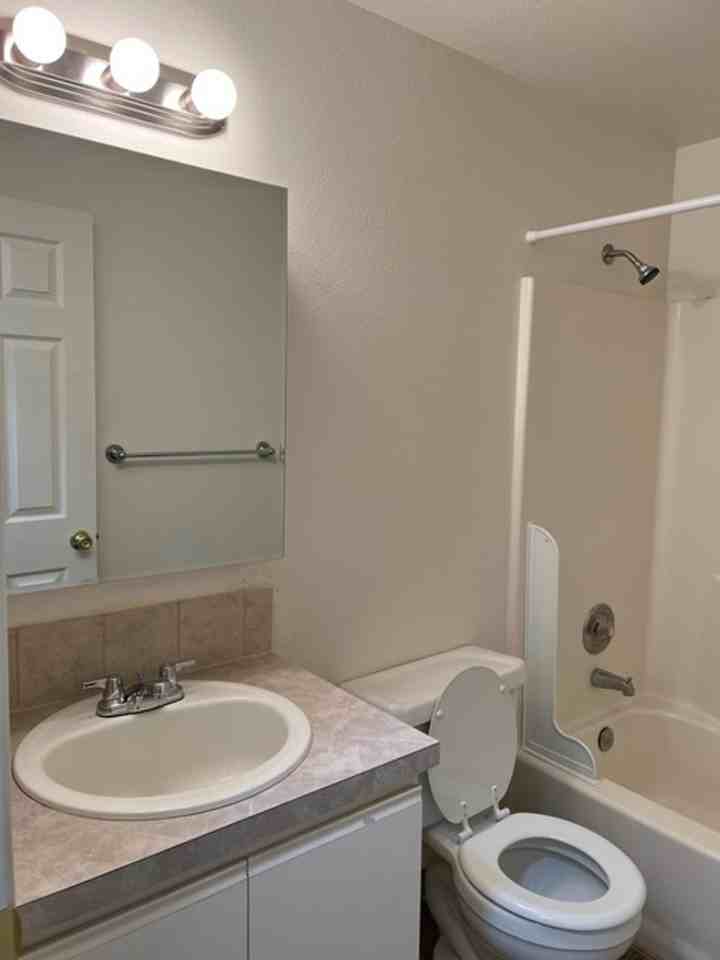 Experience the townhome lifestyle here at Ellsworth Gardens!! - Photo 5 of 28