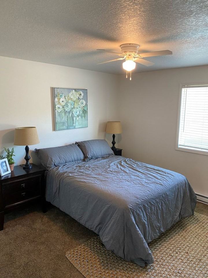 3 bedroom single story townhome for rent. - Photo 5 of 10