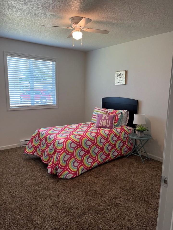 3 bedroom single story townhome for rent. - Photo 6 of 10
