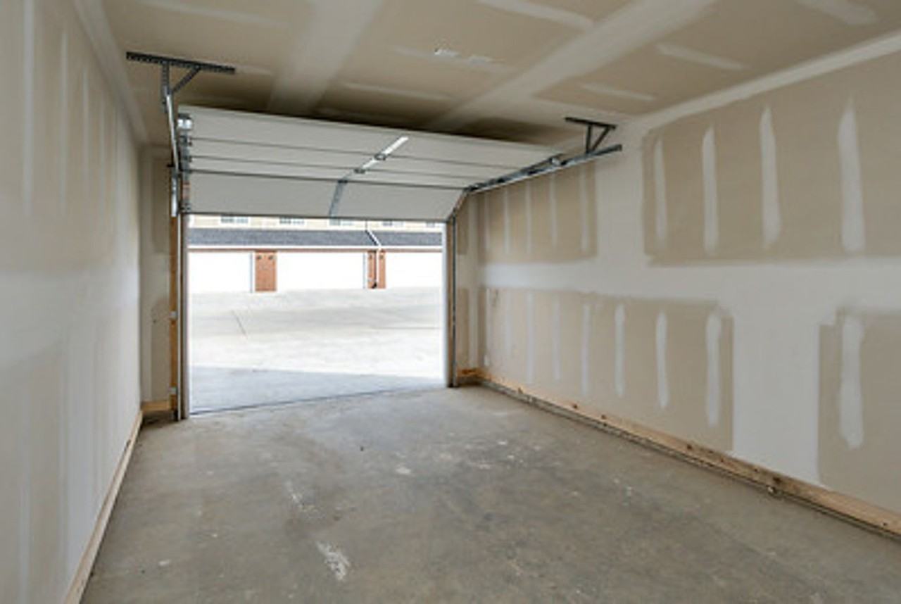 3 bedroom single story townhome for rent. - Photo 7 of 10