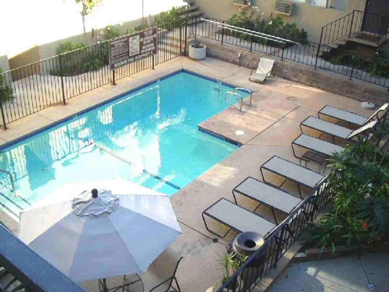 Alhambra at Studio City - Photo 3 of 10