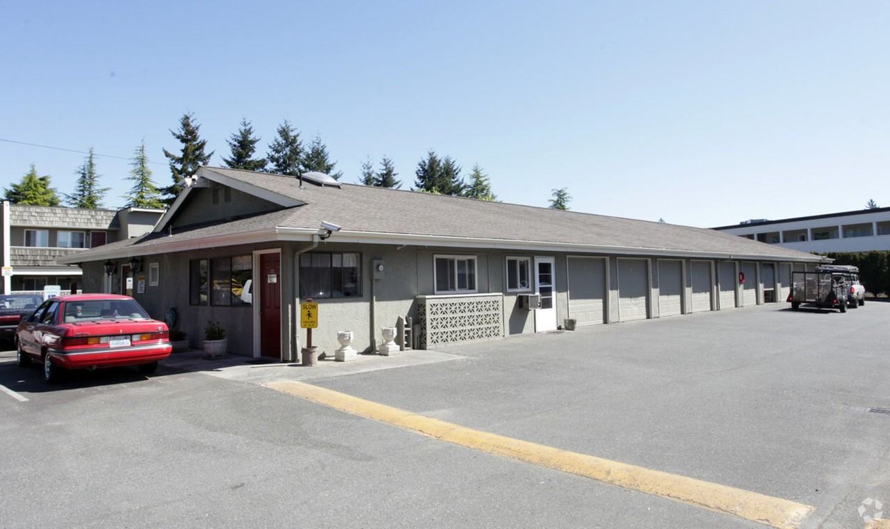 Skandi Villa in Edmonds | Boutique Apartments with Modern Touches | 1 MONTH FREE! - Photo 3 of 43