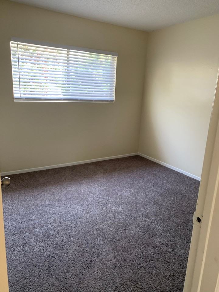 Harbor Apartments - Photo 2 of 22