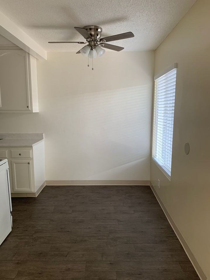 Harbor Apartments - Photo 5 of 11