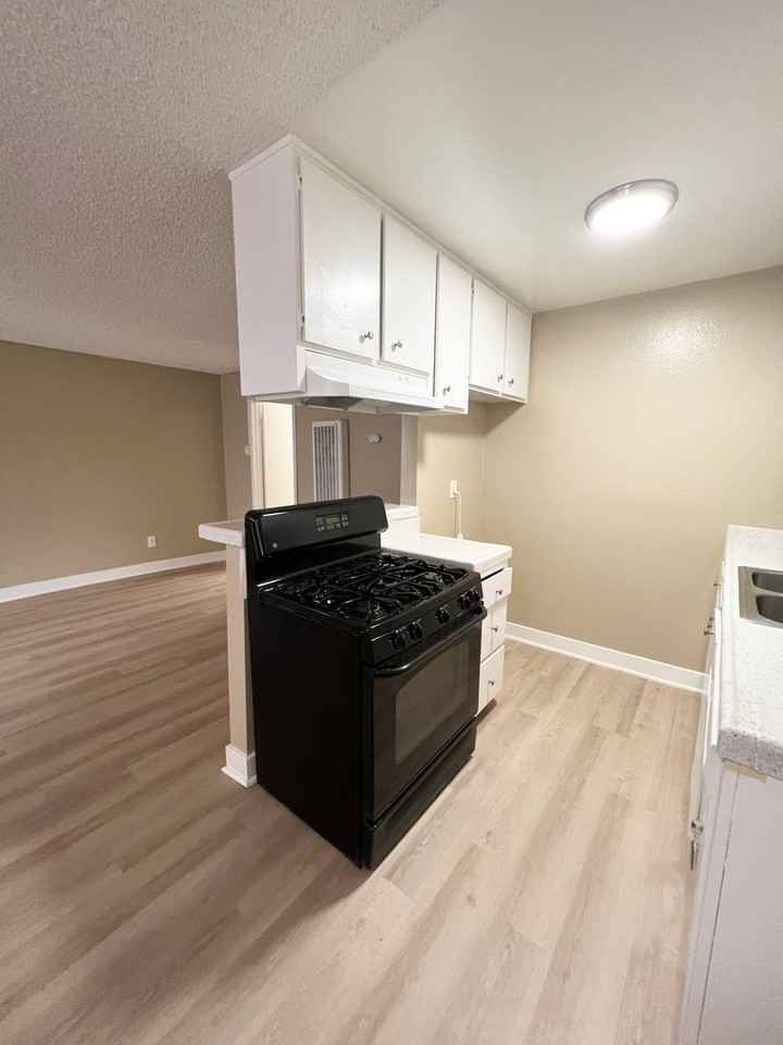 Cerise  (Fountain Villa) - Photo 5 of 12