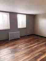 featured image of 1661 Skyline Dr