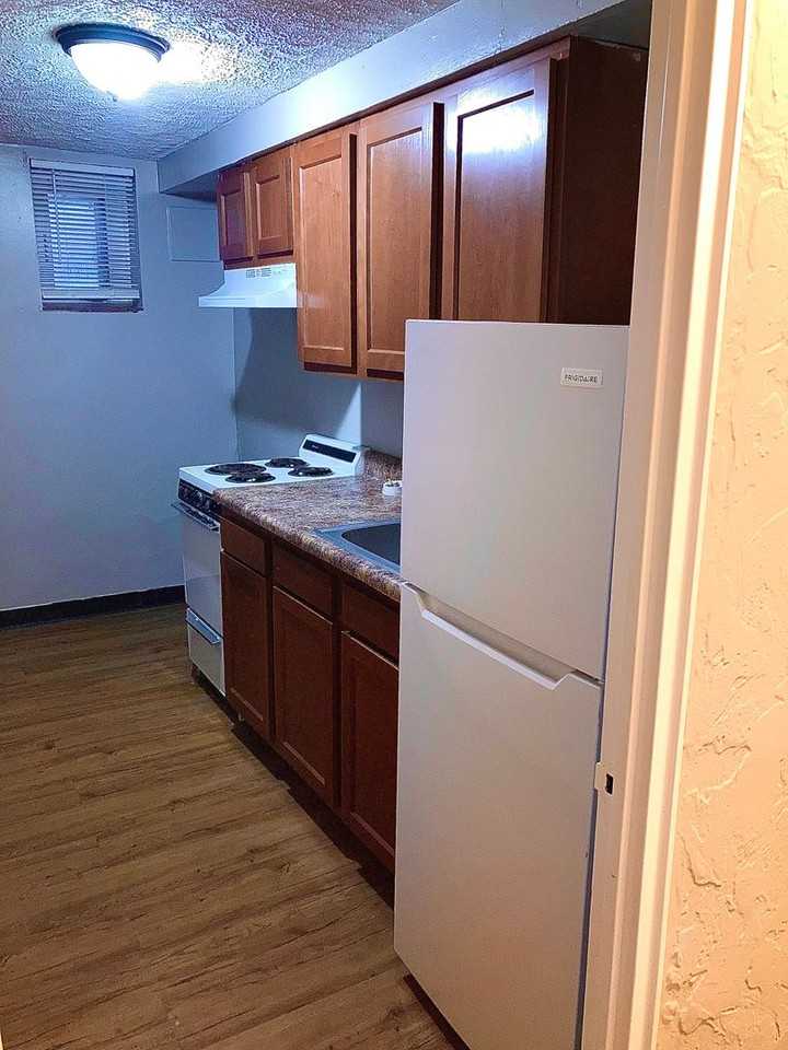 Skytop Village Apartments - Photo 7 of 28