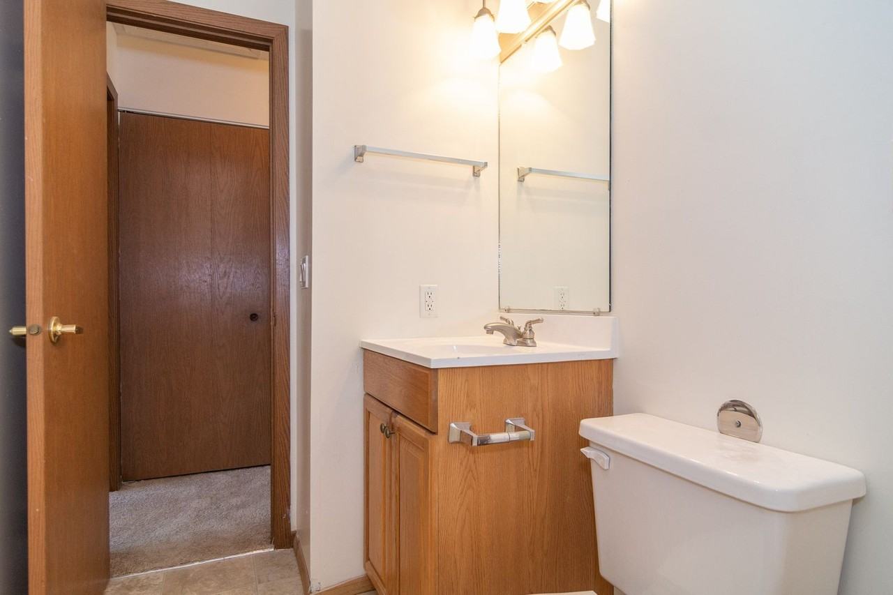 Ridgewood Heights Apartments - Photo 6 of 35