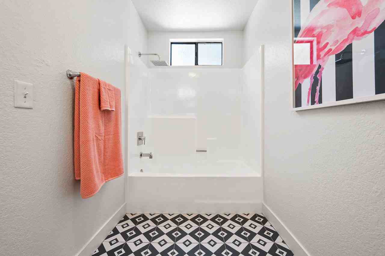 The Hive @ Market - Photo 7 of 50