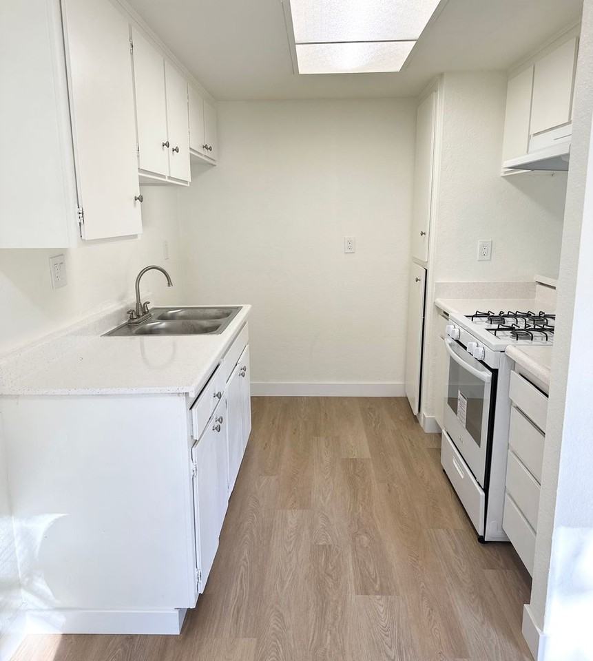 Bever Place - Photo 6 of 17