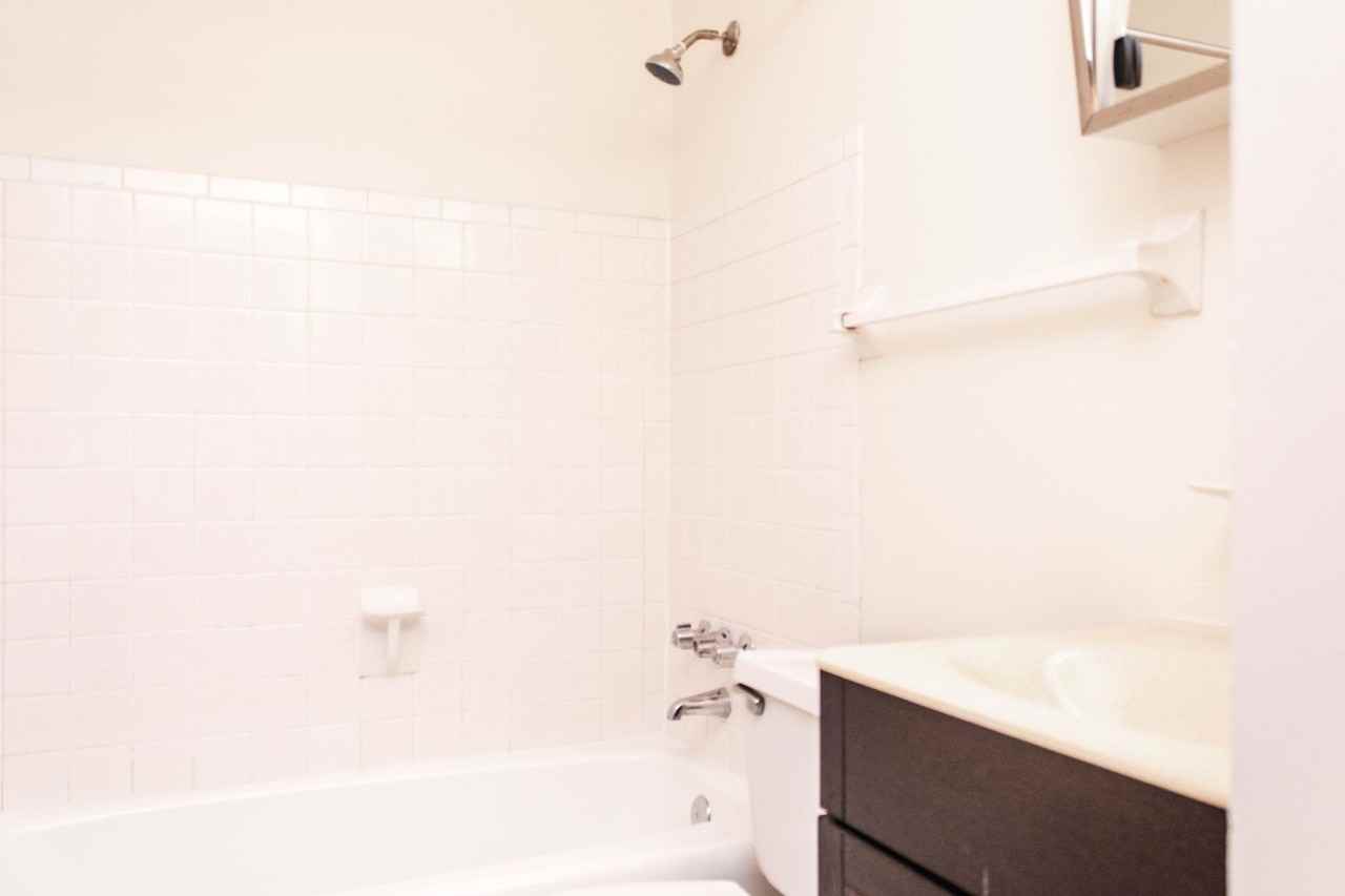 1040 Bryden Rd. - Photo 7 of 13