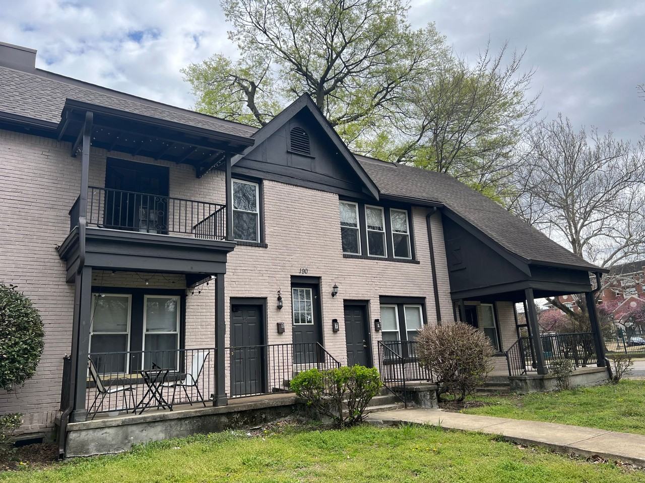 Hawthorne Street - Photo 3 of 23