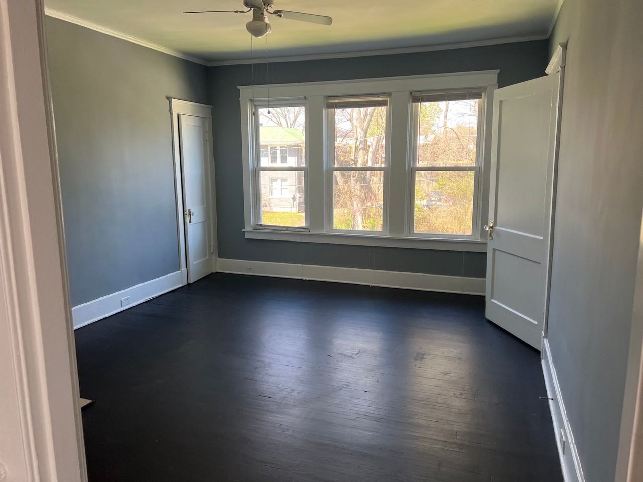 Hawthorne Street - Photo 4 of 23