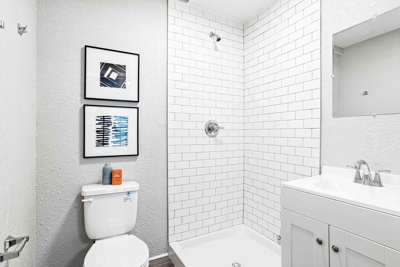 Amazing Remodeled Studio Apartments - Photo 7 of 7