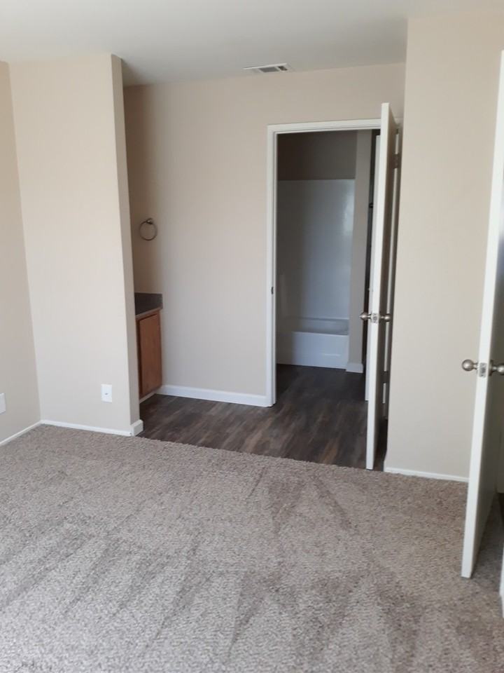 Cherry Blossom Apartments - Photo 2 of 31