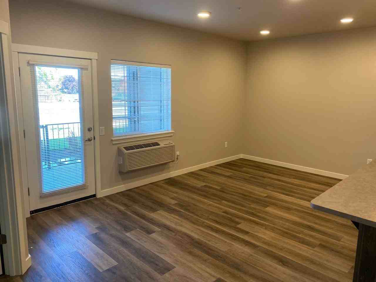 1140 Sw 27th St #202 - Photo 6 of 8