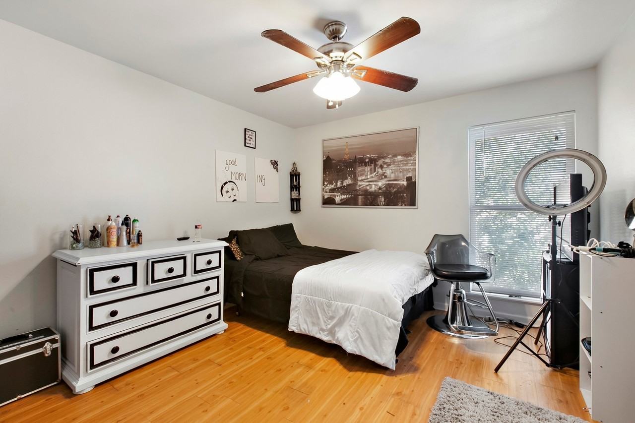 Oasis at Midtown - Photo 3 of 23