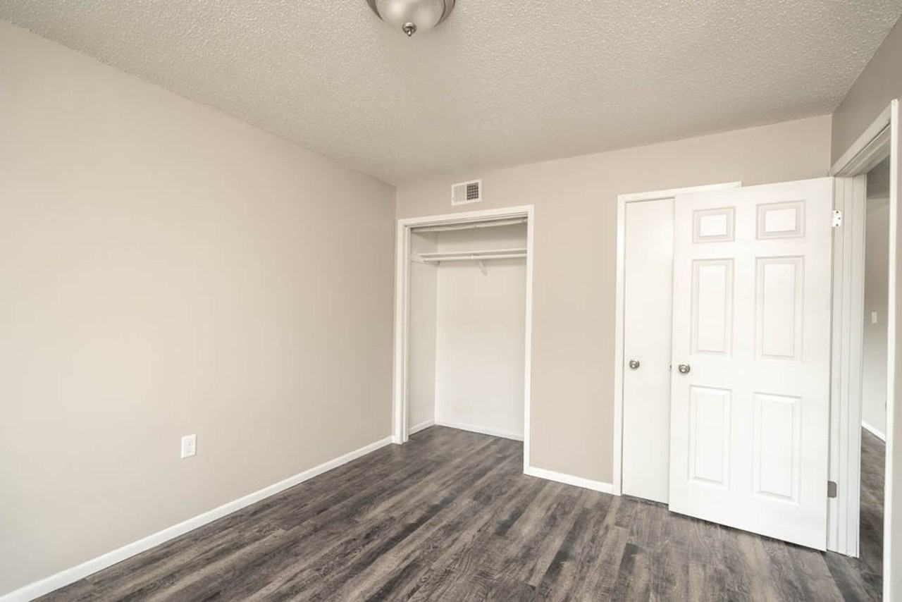 Westwood Apts: 3270 W 4th - Photo 6 of 7