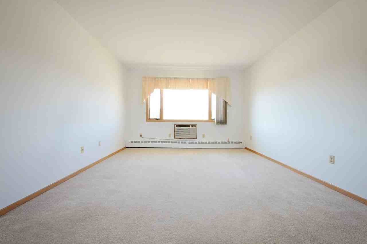 2028-2048 5th Street NW - Photo 3 of 8