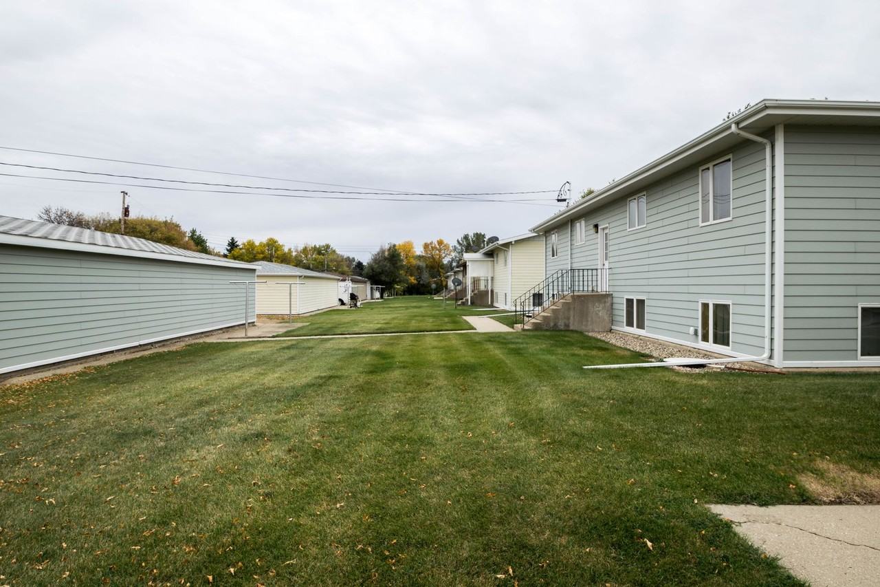 2028-2048 5th Street NW - Photo 7 of 8