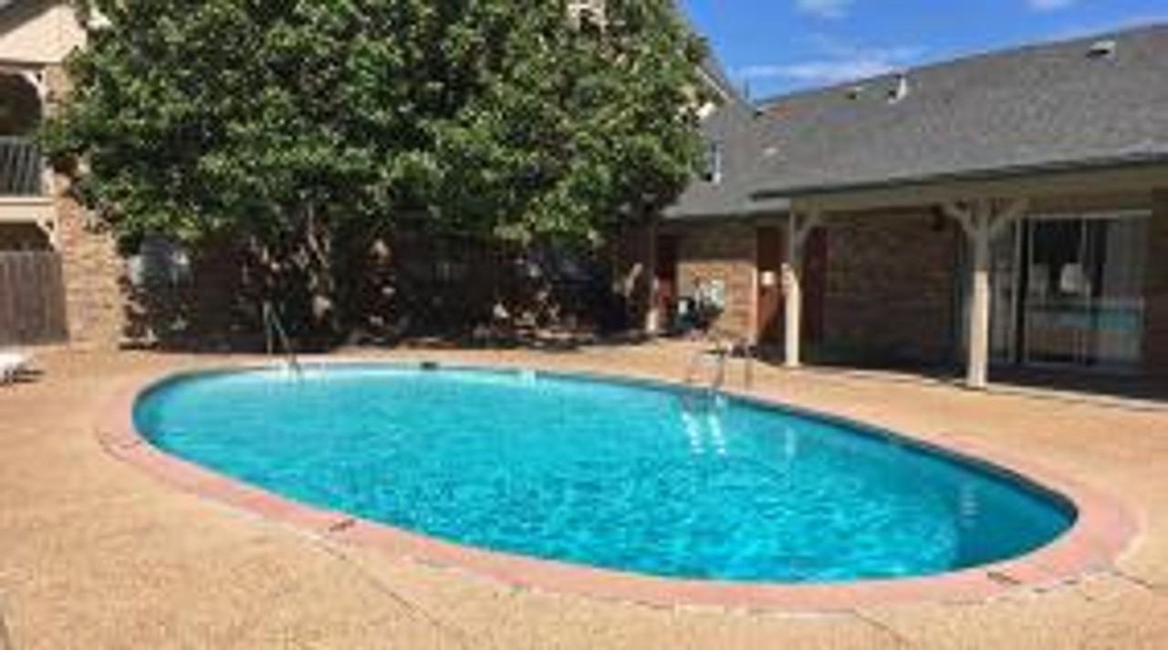 Stratford West Apartments - Photo 7 of 11