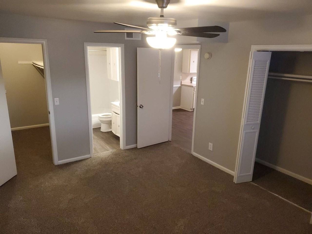Stratford East Apartments - Photo 2 of 50