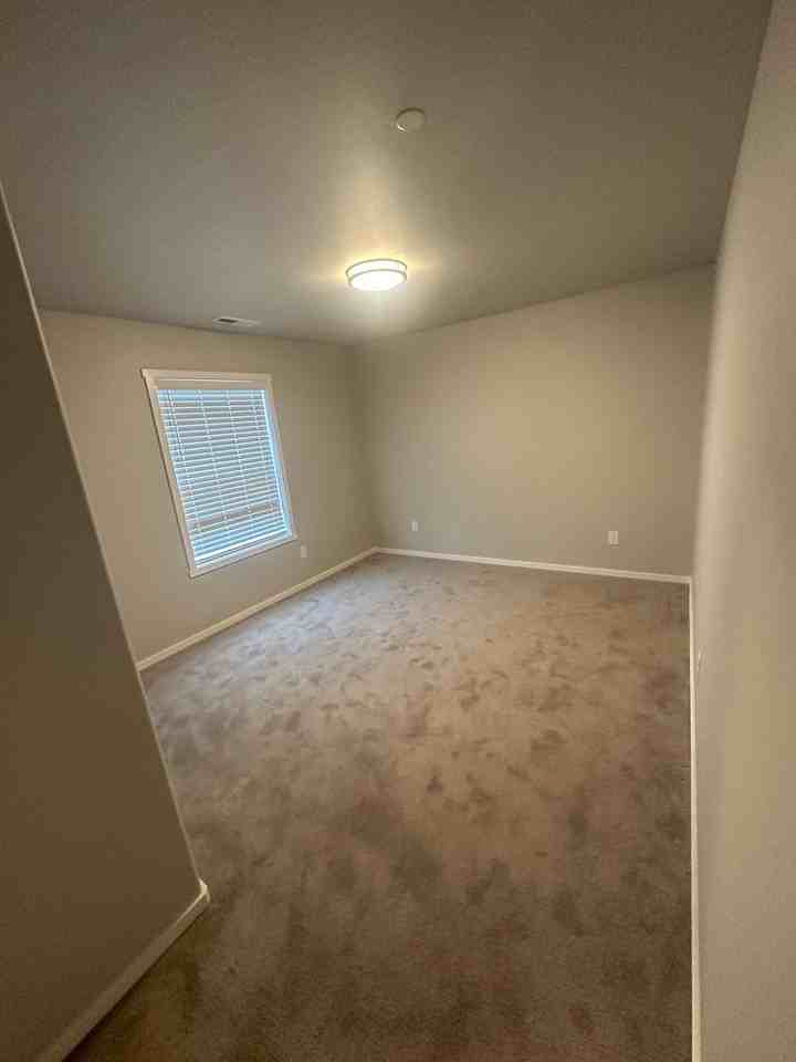 Brand NEW 3 Bedroom 2.5 Bath Townhome w/Washer & Dryer! - Photo 6 of 20