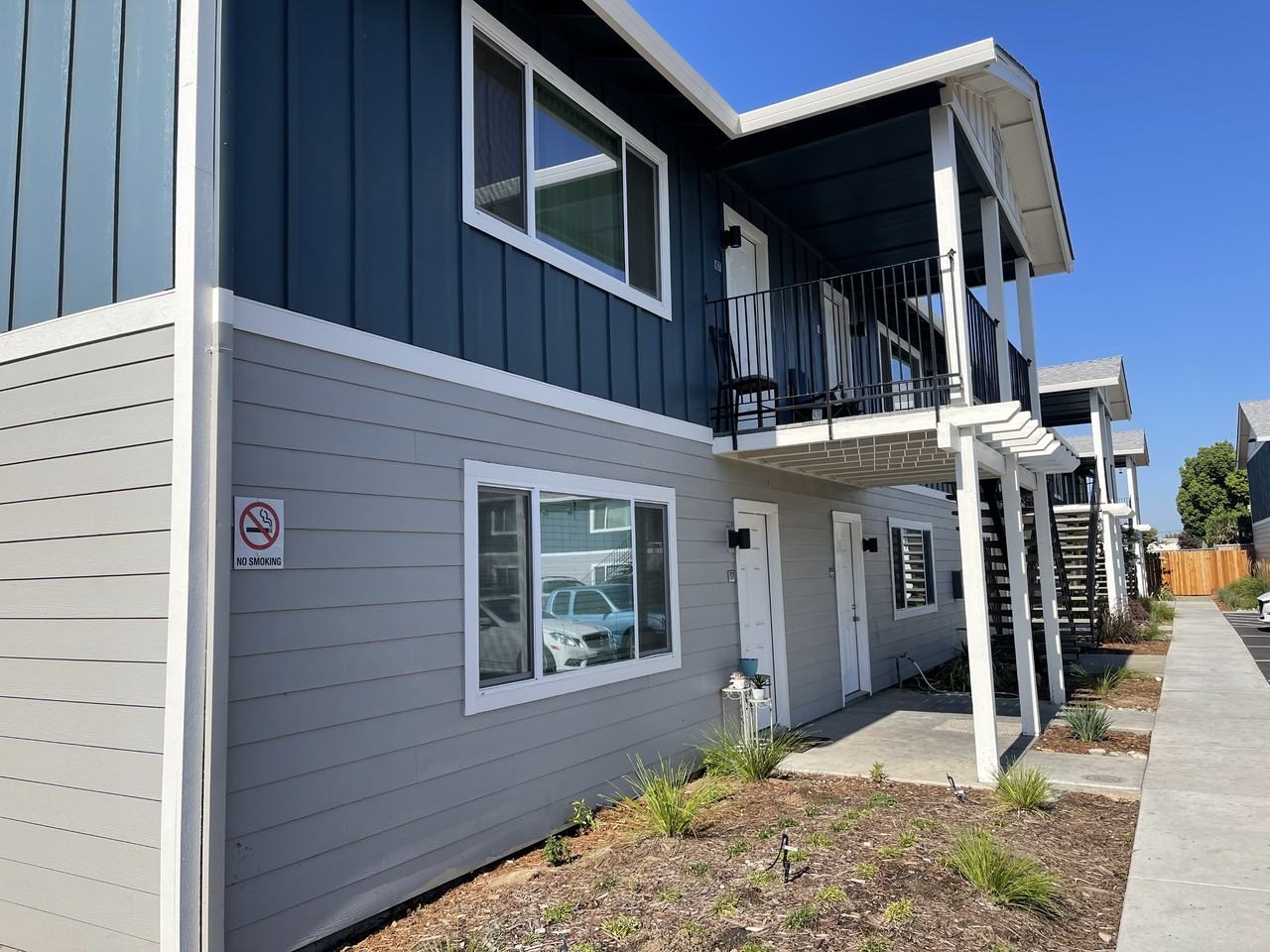 Sutter Commons Apartments - Photo 2 of 9