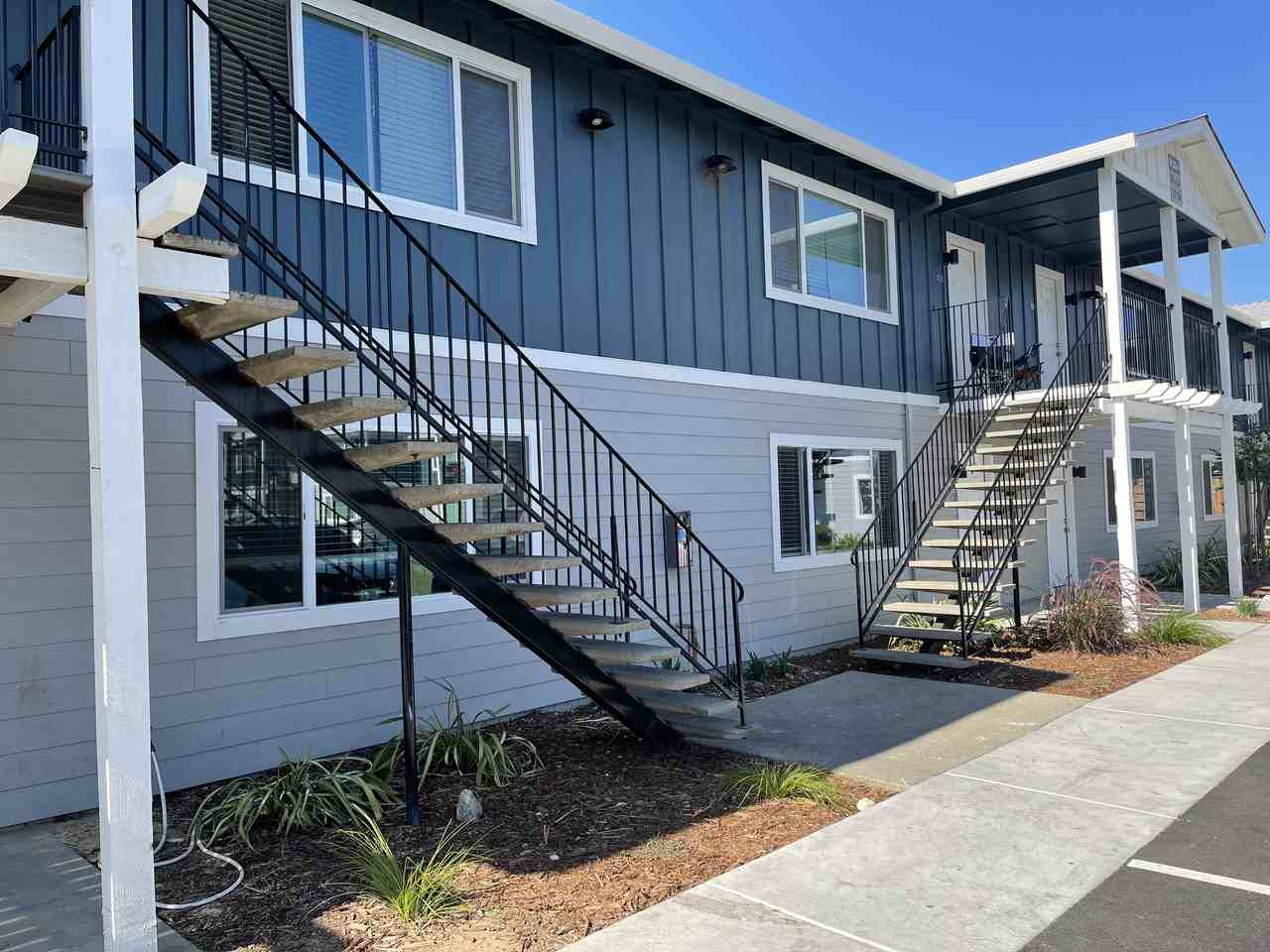 Sutter Commons Apartments - Photo 6 of 9