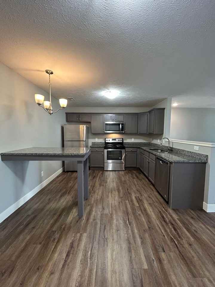 1031 Ekstam - Photo 3 of 6