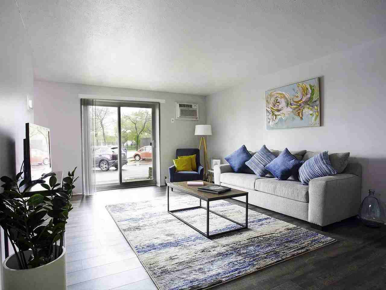 Smartland Breakwater Tower - Photo 4 of 19