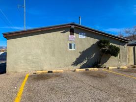 Spacious 2 Bedroom Apartment with Fireplace - Photo 1 of 1