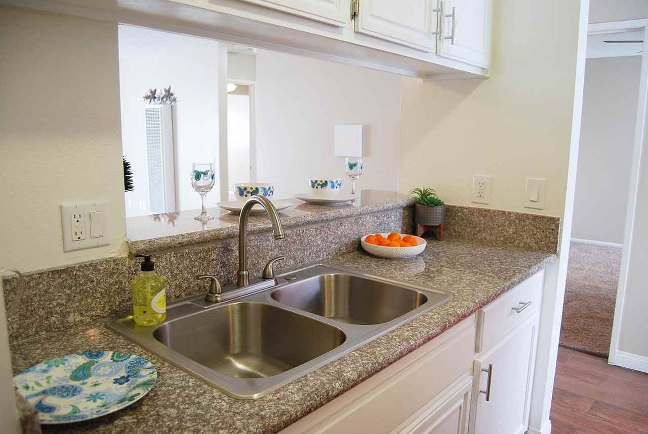 160-4303 Elm Avenue, LLC - Photo 3 of 8