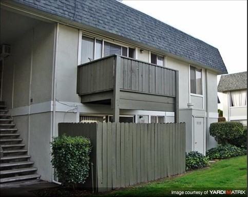 Campos Verde East Apartments - Photo 2 of 11