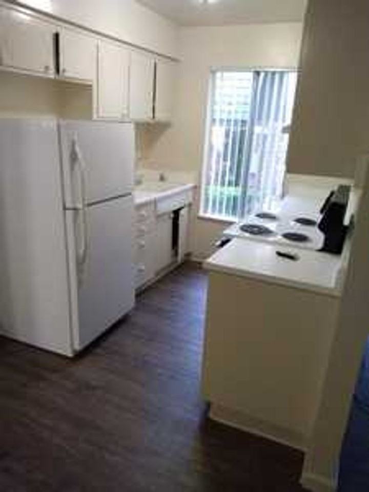 Campos Verde East Apartments - Photo 7 of 11