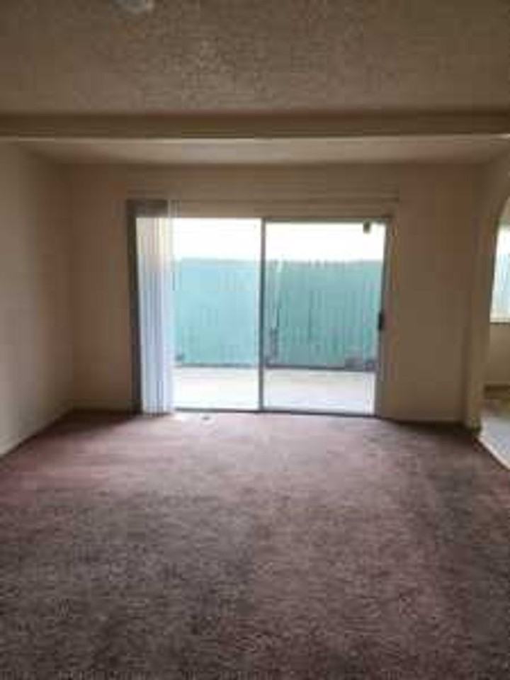 The Palms Apartments - Photo 5 of 19