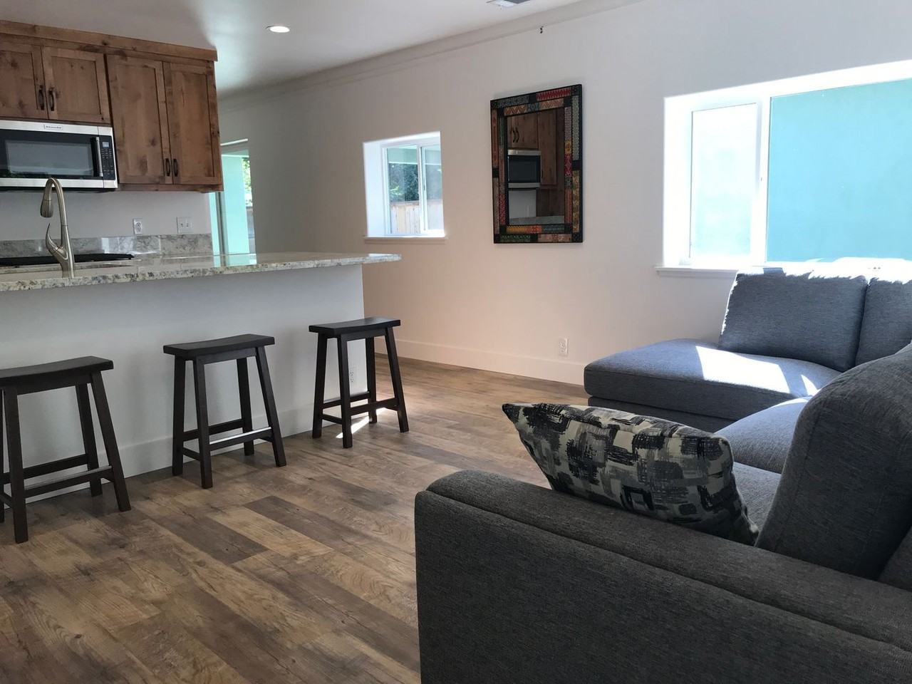 0721 - 1319/1321 Normal Ave - Photo 3 of 34