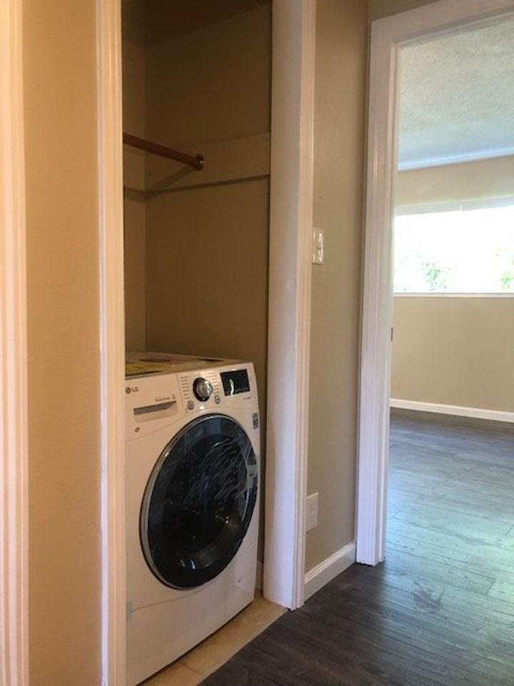 Morning Glory Apartments - Photo 6 of 17