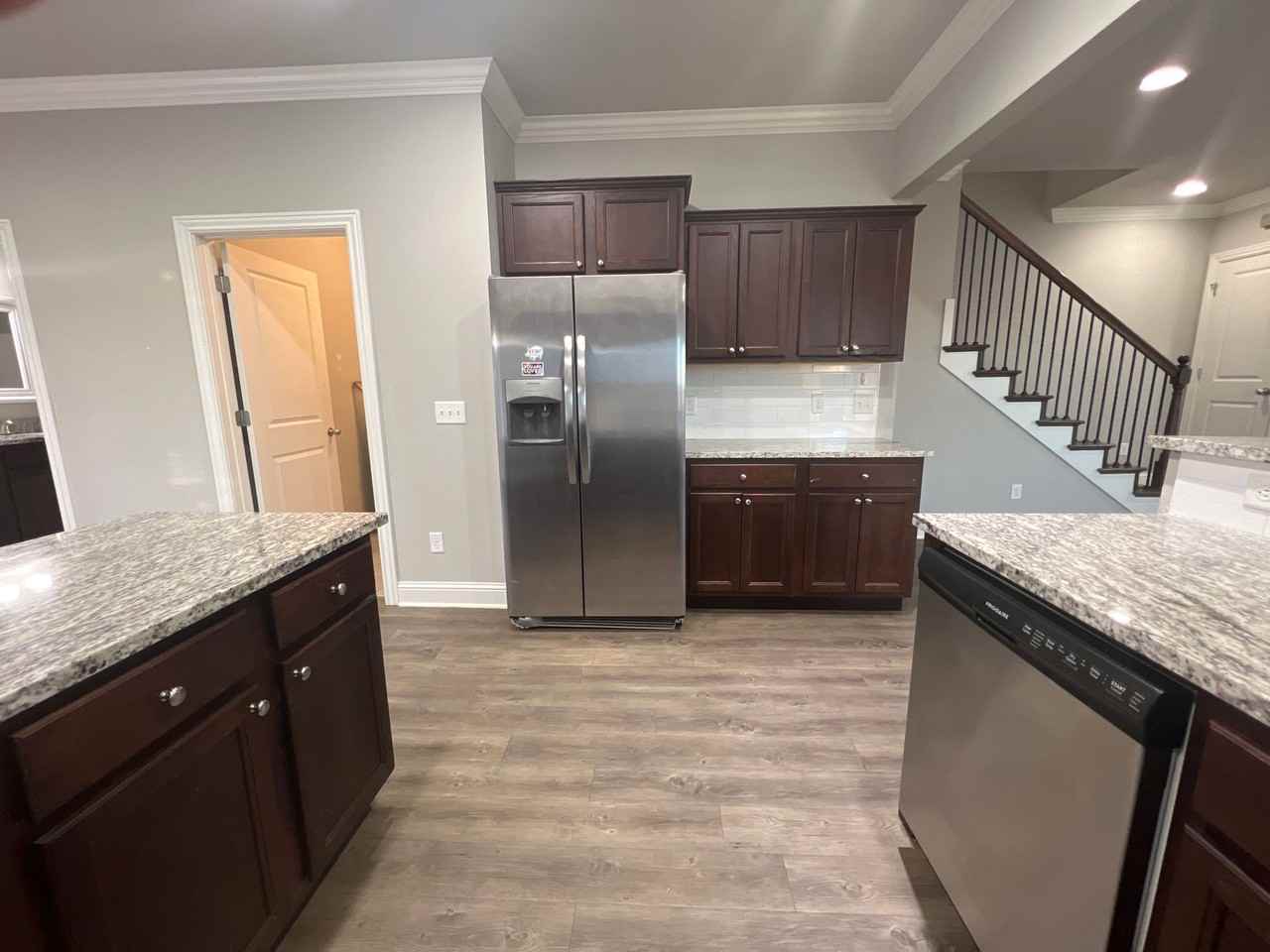 Deane Sang Townhomes - Photo 6 of 18