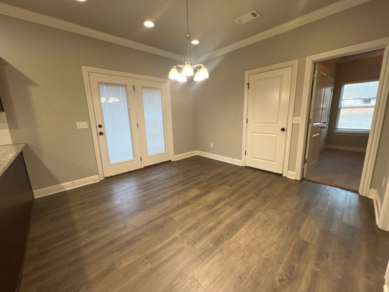 Deane Sang Townhomes - Photo 7 of 18