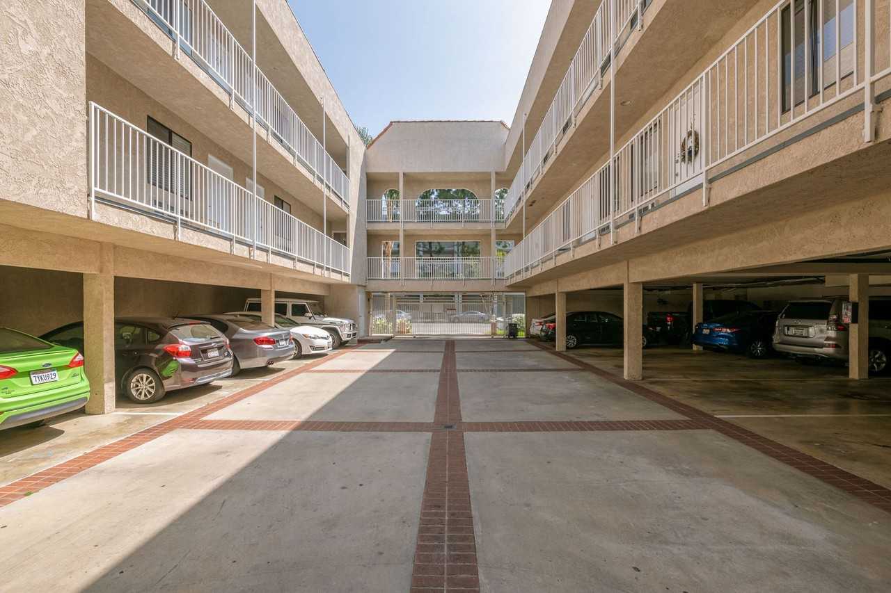 MC Kenmore Properties, LLC - Photo 5 of 44