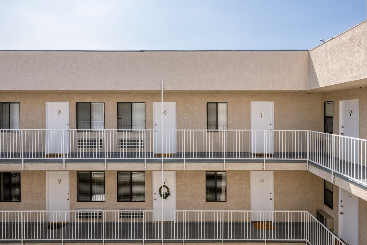 MC Kenmore Properties, LLC - Photo 7 of 44