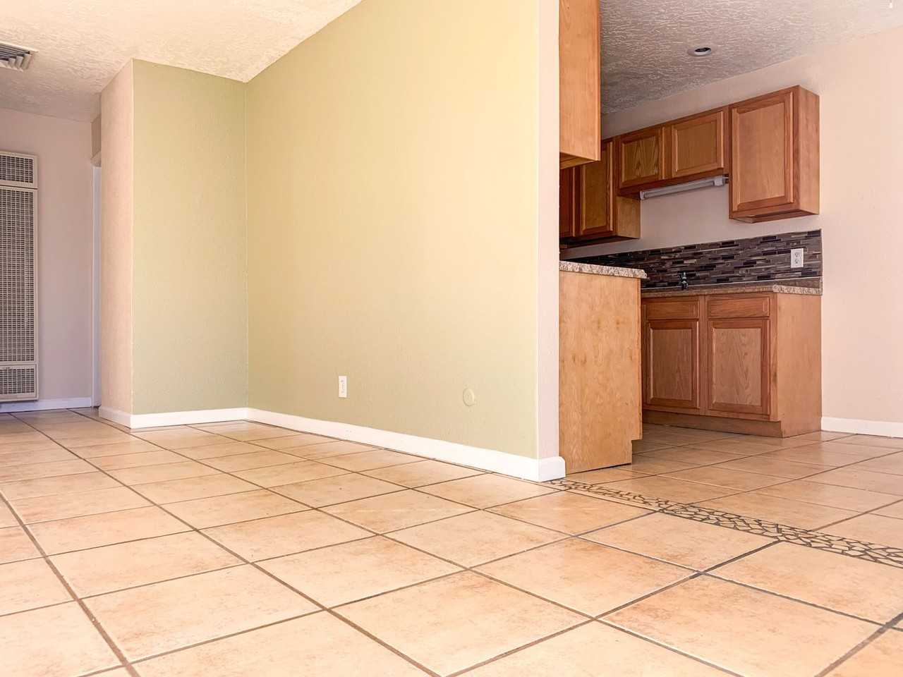 Desert Park Apartments - Photo 5 of 50