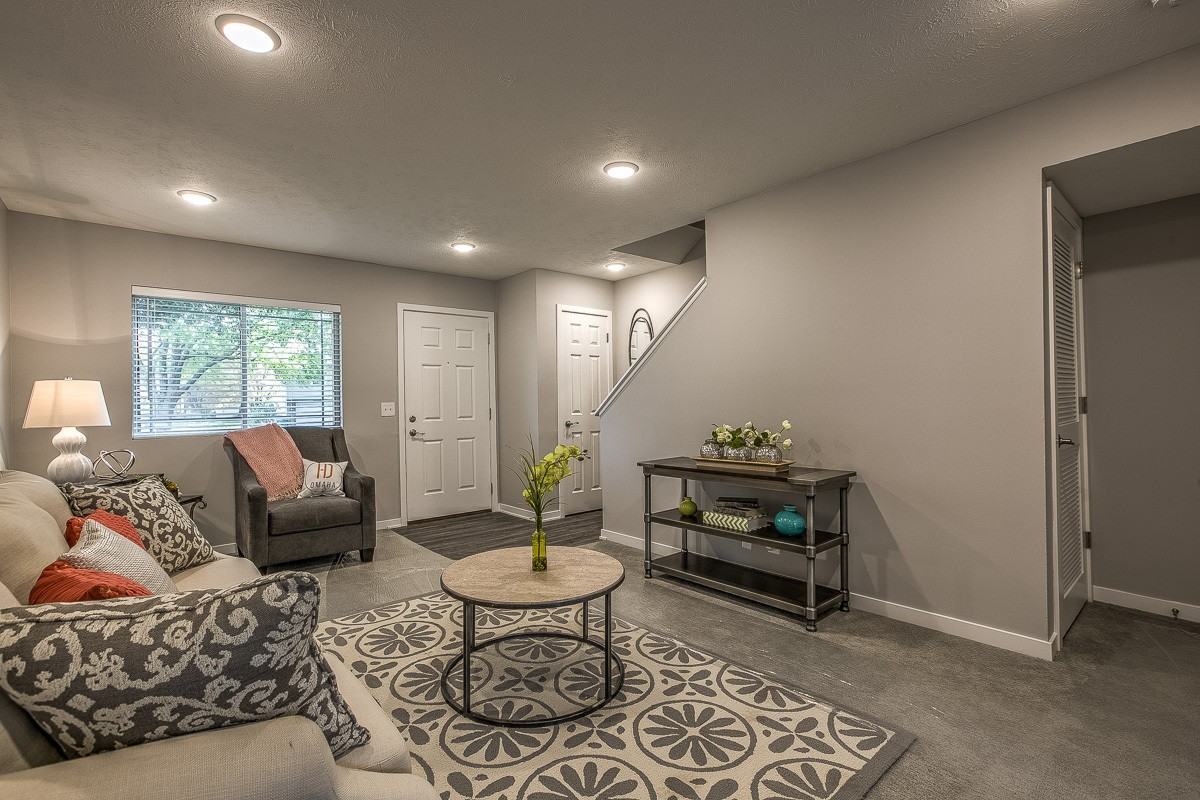 Harrisville Townhomes - Photo 5 of 31