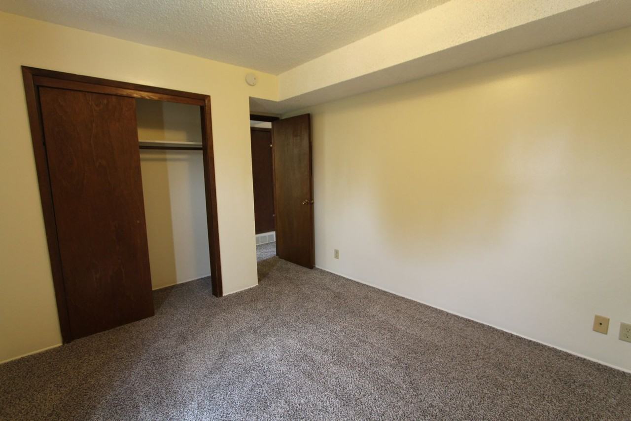 1901 Park Avenue - Photo 6 of 11