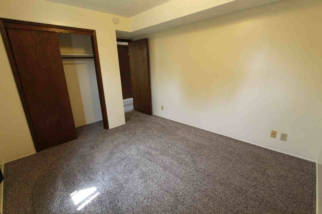 1901 Park Avenue - Photo 7 of 11