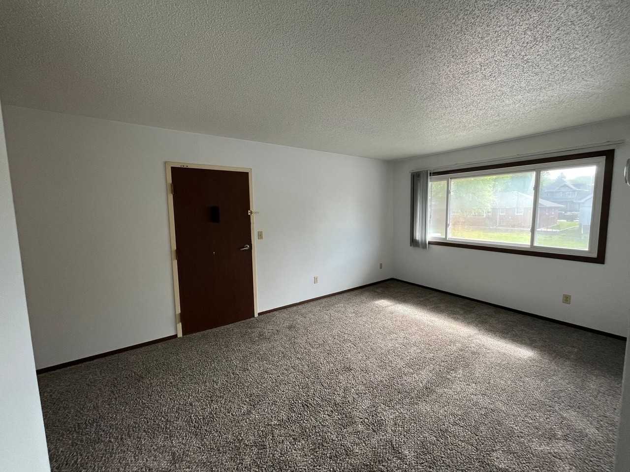 WP 222 Lincoln - Photo 2 of 14