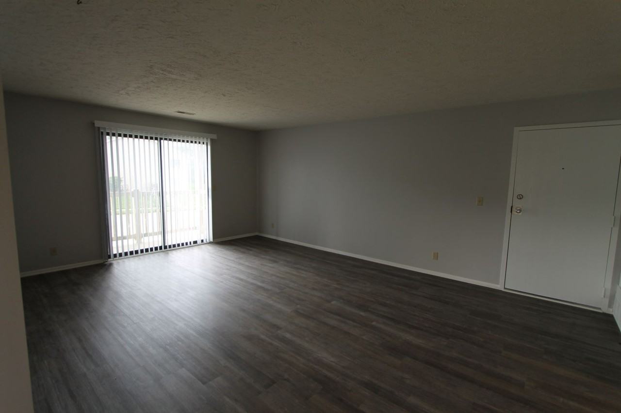4921 Copper Creek Rd - Photo 3 of 12