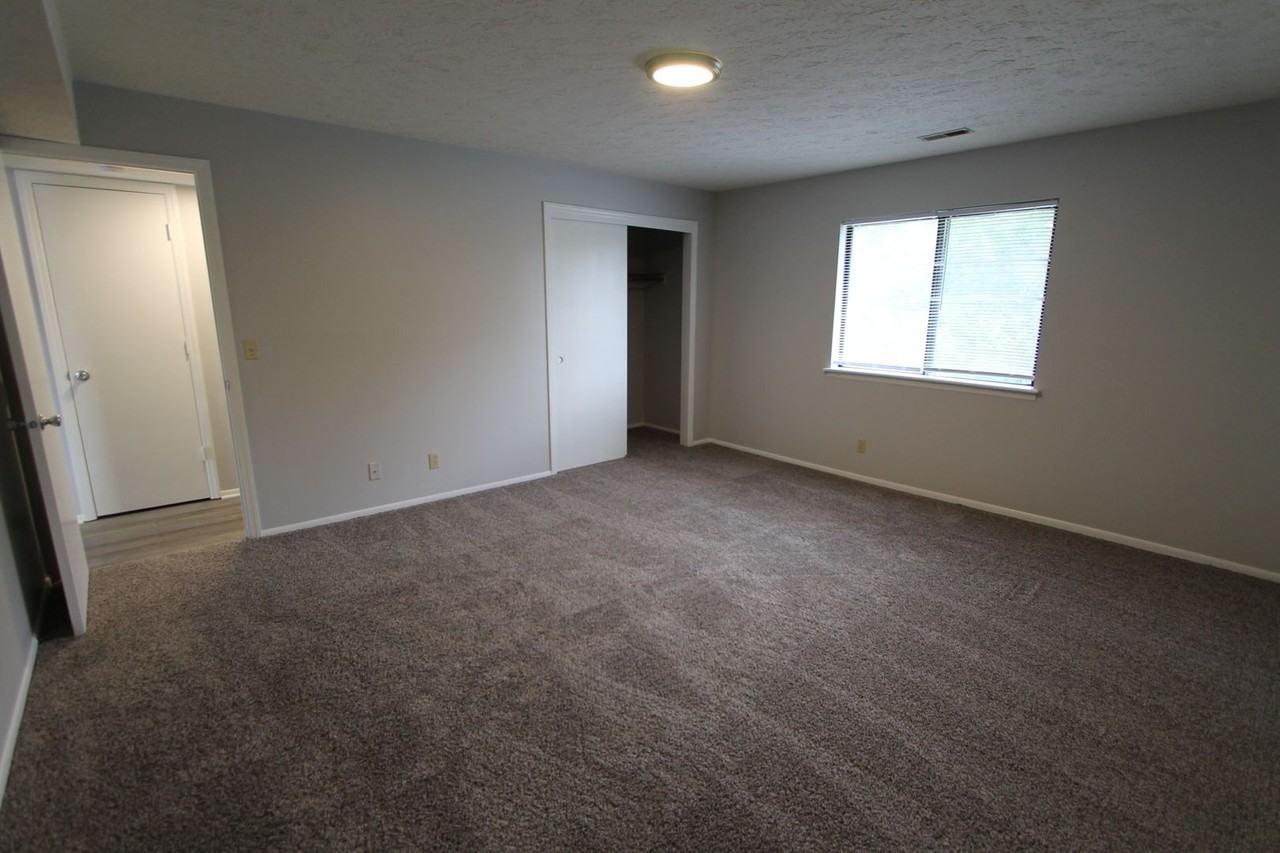 4921 Copper Creek Rd - Photo 4 of 12